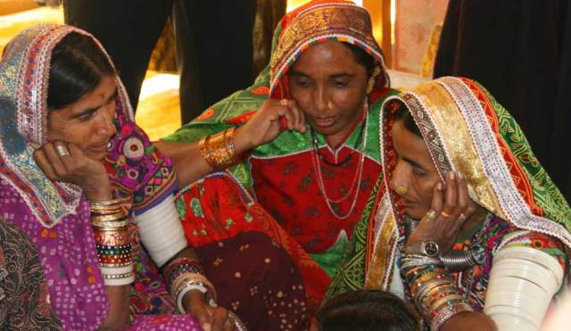 Group-of-Harijan-Meghwar-Community-Craftswomen